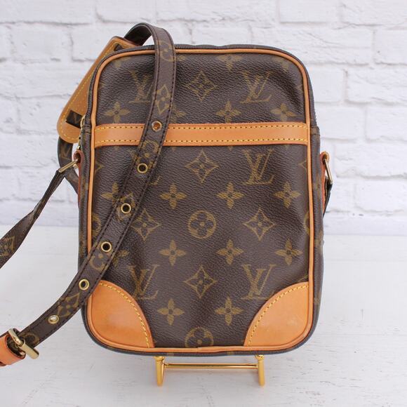 Louis Vuitton Danube Crossbody Monogram Bag Shoulder Purse Leather Brown A5356 - Picture 1 of 10